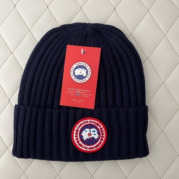 Canada Goose Dark Blue Ribbed Beanie - Picture 1 of 2